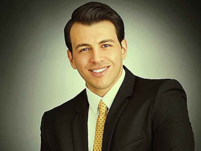 رامي رضوان يرد بقسوة على إعلامي مصري نشر صور مخلة لخالد يوسف